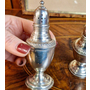 Парные винтажные серебряные солонки или соль/перец, Sterling silver (925 проба), 107 гр., Rogers Sterling Weighted Reinforce, Америка