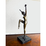СТАТУЭТКА БРОНЗОВАЯ В СТИЛЕ ART DECO НА МРАМОРНОЙ ПОДСТАВКЕ, 1920-30 гг, ИТАЛИЯ
