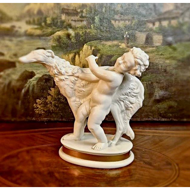 ФАРФОРОВАЯ СТАТУЭТКА «ПУТТИ С БОРЗОЙ», ROSENTHAL( РОЗЕНТАЛЬ), ГЕРМАНИЯ, КЛЕЙМО 1935 г.