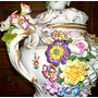 Антикварная ваза редкой сохранности, фарфор Capodimonte, Италия, конец XIX века