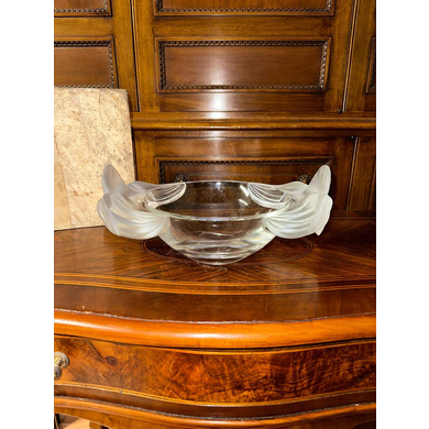 Хрустальная чаша Lalique, модель «Лориоль»