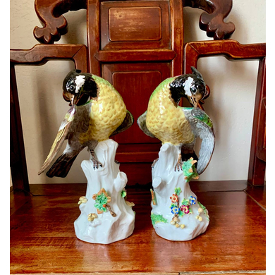 Антикварные парные статуэтки из фарфора XIX века, Франция